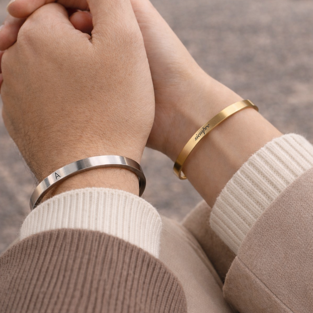 Par de Brazaletes Rigidos Ajustables